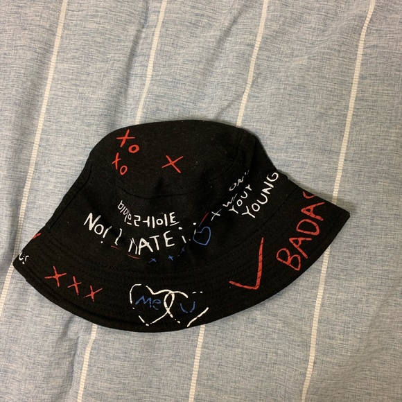 Buckethat - Picture 2 of 2